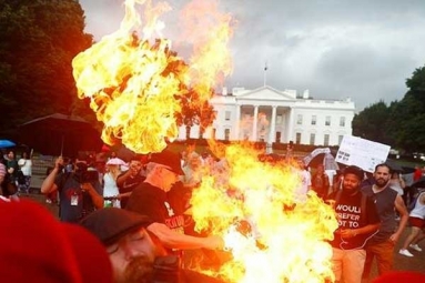 2 Protesters Arrested for Burning U.S. Flag Outside White House on American Independence Day