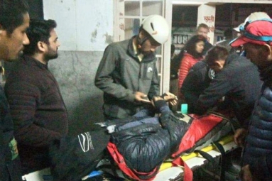 Indian-Origin Man Dies in paragliding Crash in Himachal Pradesh