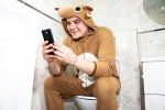 Phone Usage on Toilet diseases, Phone Usage on Toilet problems, using your phone on the toilet will invite a painful disease, Bath