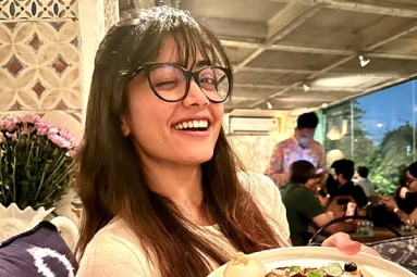 Rashmika Mandanna signs a record deal Rashmika Mandanna signs a record deal