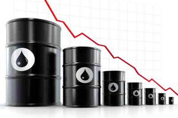 Crude oil price goes low},{Crude oil price goes low