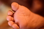 medical episode, ariasia flight, 2 month old baby dies on airasia flight to australia in the arms of fellow passenger after suffering medical episode, Mo farah