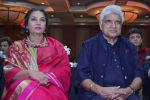 shabana on attack, lit conference javed, javed akhtar and shabana azmi cancelled their visit to literary conference in karachi, Celebrity couple