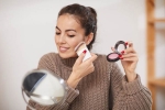 Rainy season makeup tips, Monsoon Makeup special tips, makeup tips for the rainy season in india, Unsc