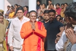 NTR Mahanayakudu movie story, NTR Mahanayakudu Movie Tweets, ntr mahanayakudu movie review rating story cast and crew, Vishnu induri